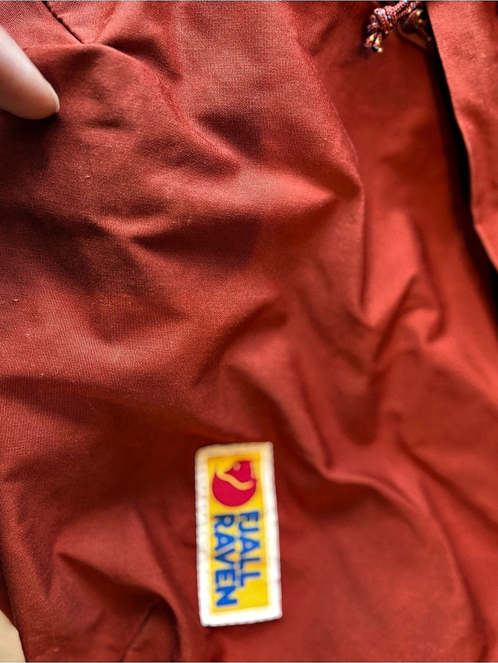 Fjallraven Vardag 16 Red Backpack - Picture 9 of 11